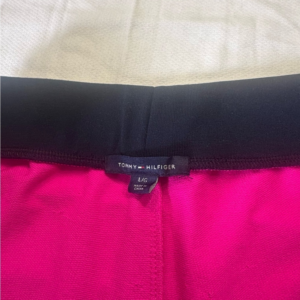 Tommy Hilfiger Women’s Pink Logo Lounge Shorts Drawstring Athleisure - Picture 3 of 8